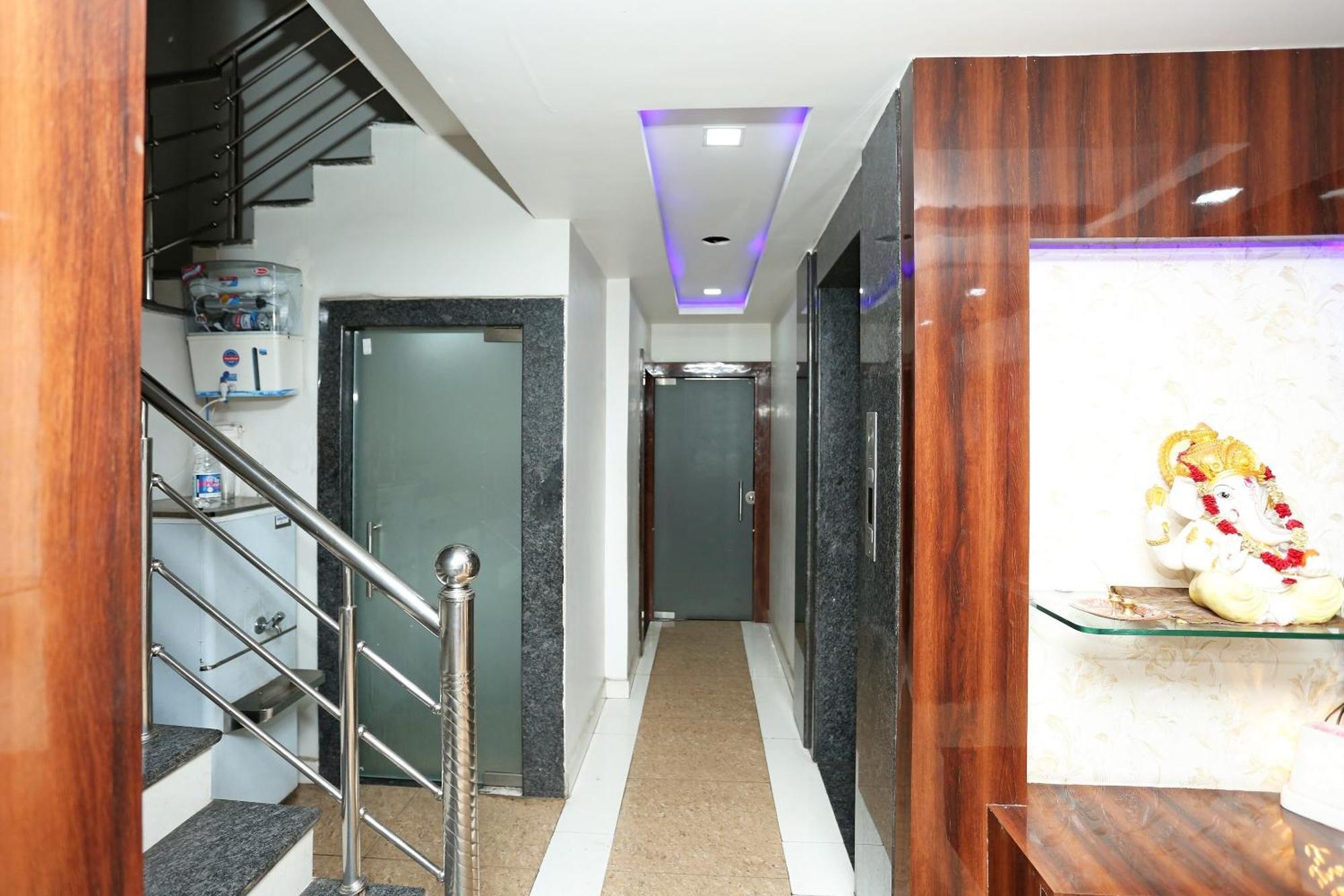 Collection O 3995 Hotel Shree Kishan Palace Бхопал Екстер'єр фото